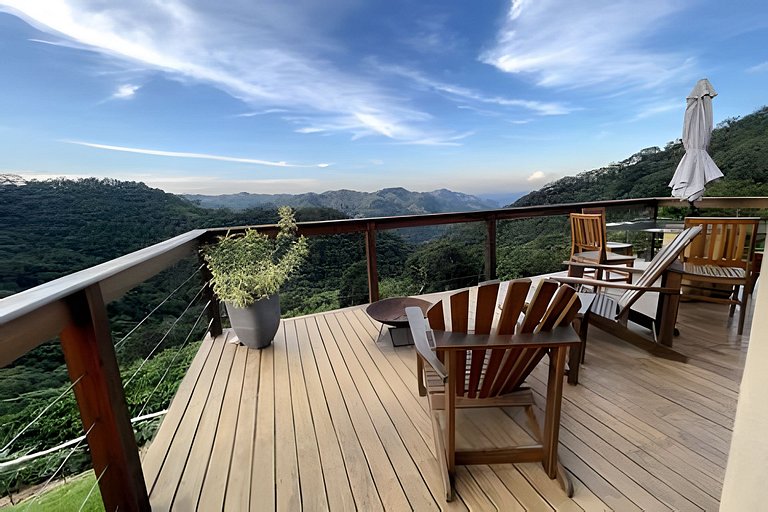 Cabana sobre o cafezal com ofurô e Starlink