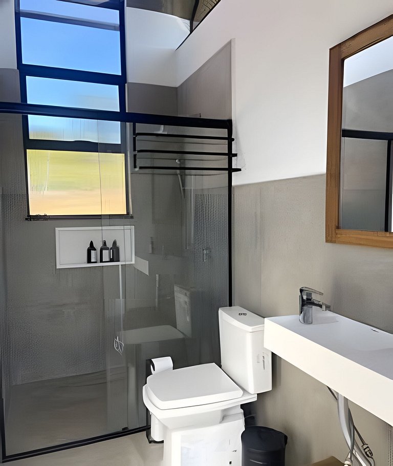 Cabana sobre o cafezal com ofurô e Starlink