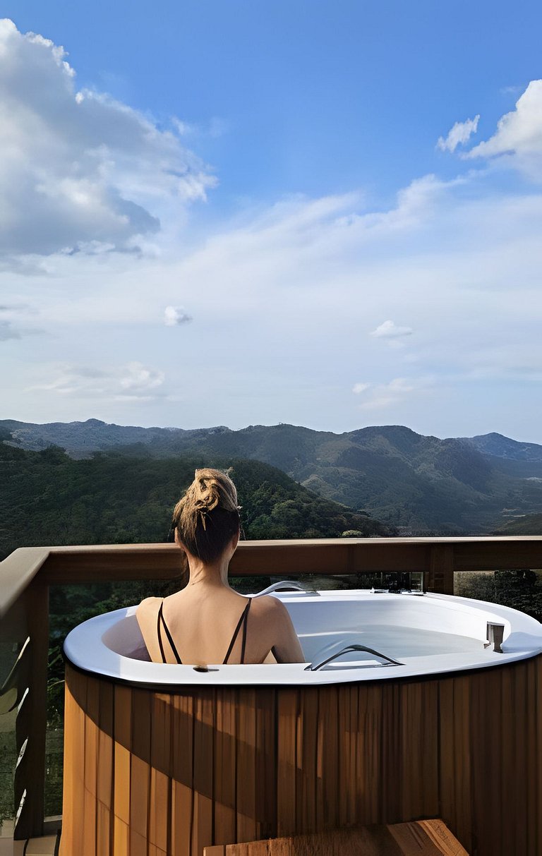 Cabana sobre o cafezal com ofurô e Starlink